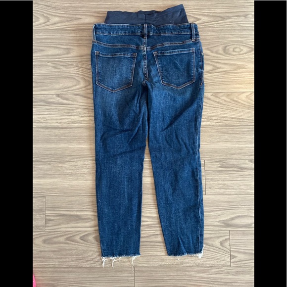 ⭐️Host Pick⭐️Old Navy Maternity Jeans Size 8 - Picture 3 of 6